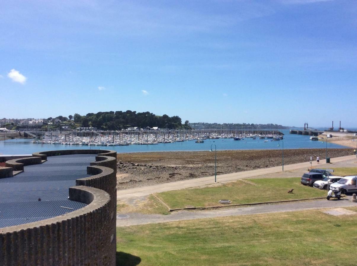 Le Dauphine 20M De La Plage Saint-Malo Esterno foto